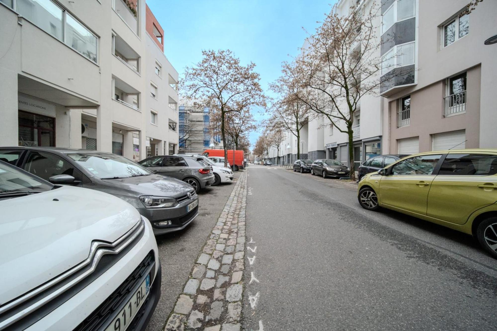 4 Pers Halle Tony Garnier